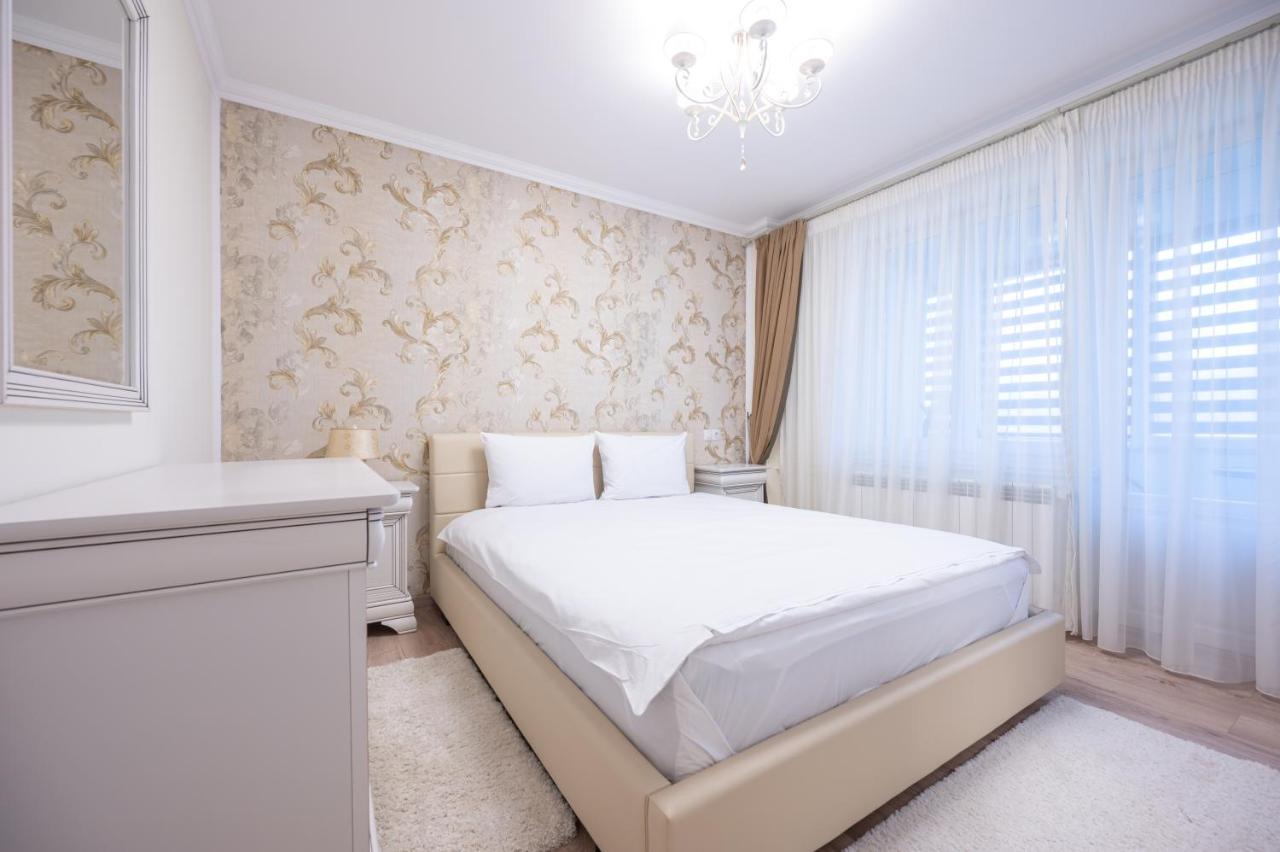 Dragos Flat Leilighet Oradea Eksteriør bilde