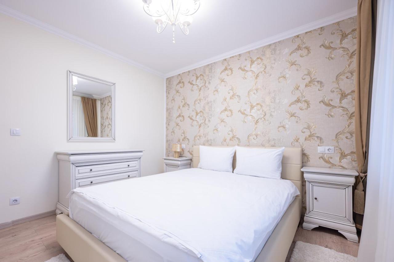 Dragos Flat Leilighet Oradea Eksteriør bilde